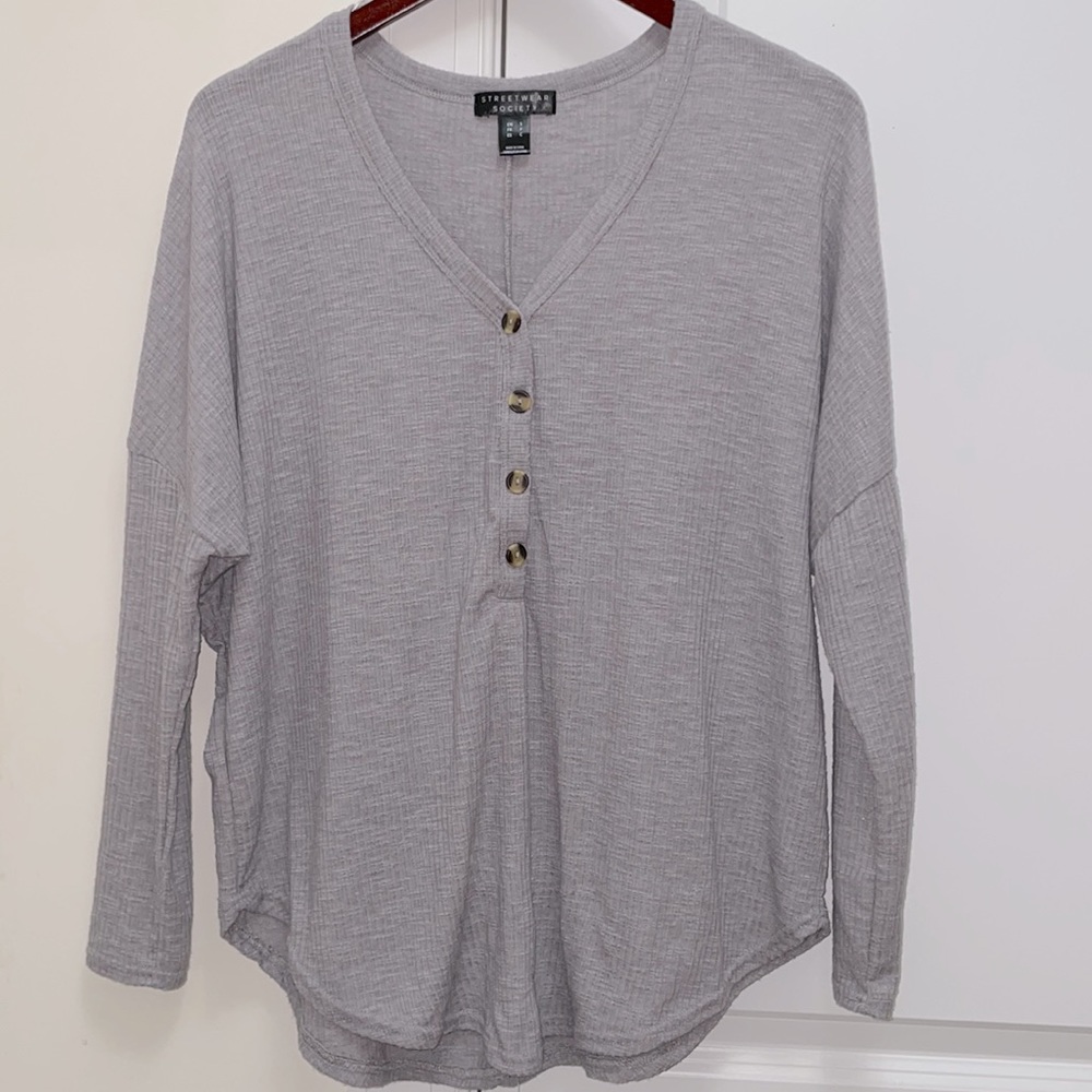 Streetwear Society top. Size Small